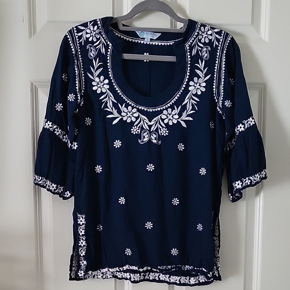 Escapada Living Embroidered Peasant Blouse Navy Blue Womens Small